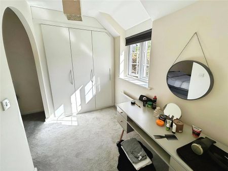 4 bedroom detached house to rent - Photo 5