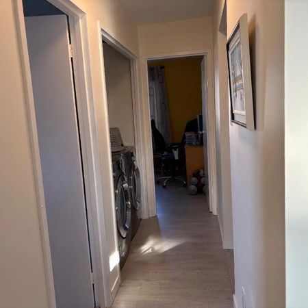 Style Condo 4 1/2 Ouest de l'ile PRES DE TOUT - Photo 4