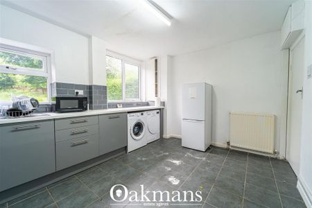 4 bedroom semi-detached house to rent - Photo 4