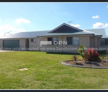 Modern 3 Bedroom Duplex with Study in Central Lakes - Photo 6