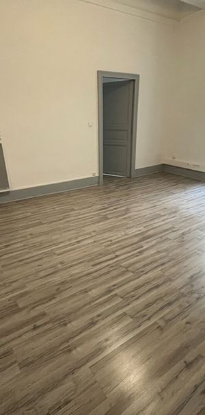 Location Appartement 2 pièces 53m² - Photo 1