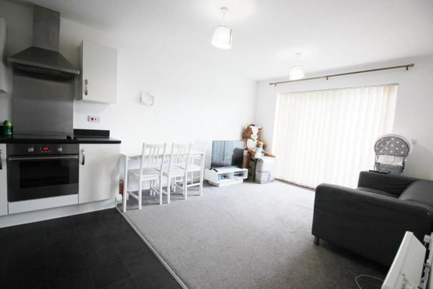 Shetland House, Clydesdale Way, Belvedere, Kent, DA17 6FD - Photo 1