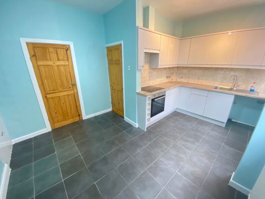 A 2 Bedroom Terraced - Photo 1