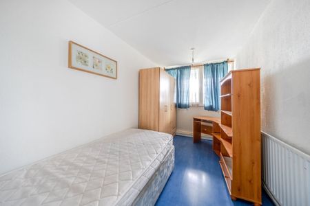 3 bedroom apartment to rent - Photo 4