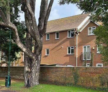 Parkview Mews, Station Road, New Milton, Hampshire, BH25 - Photo 2
