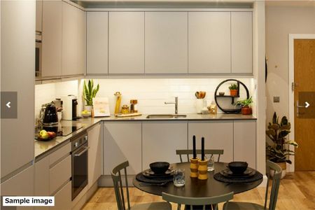 The Lark, Moat Street, Nine Elms, London SW11 - Photo 4