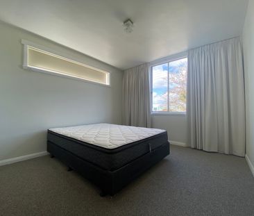 Neat & Tidy Unit Close to CBD - Photo 1