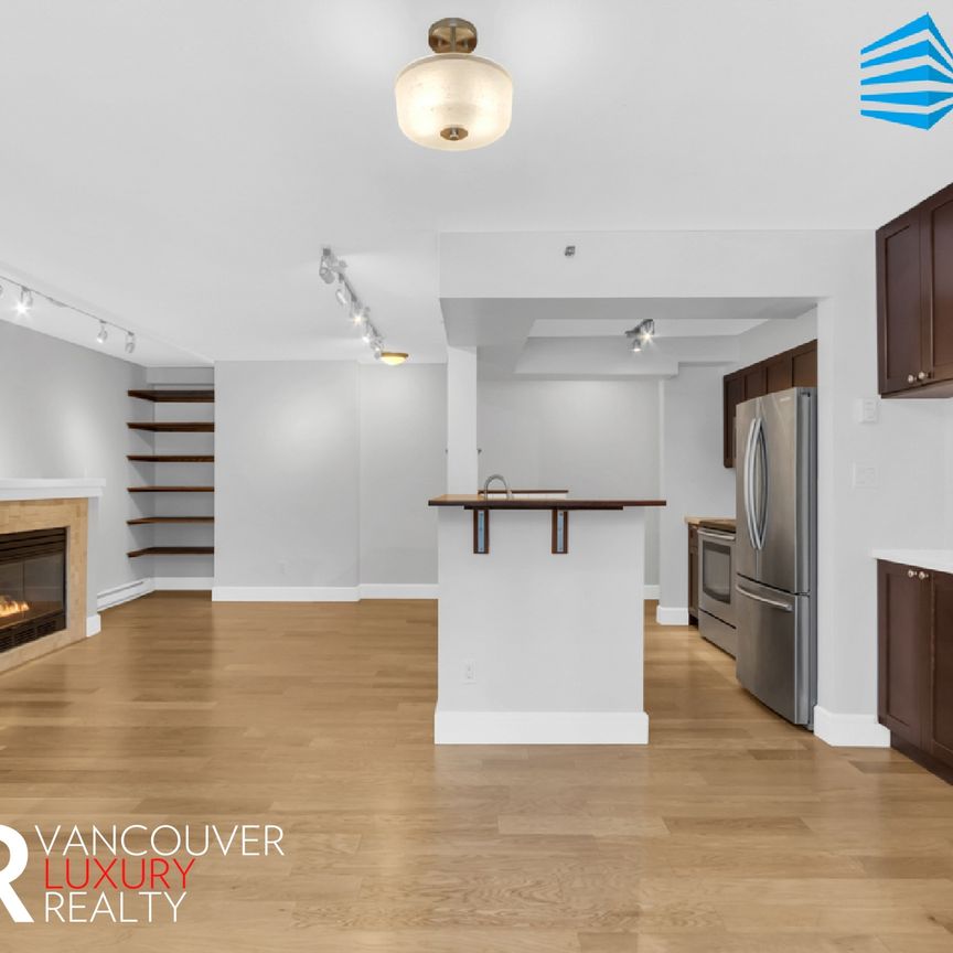 Condo in Downtown Vancouver, BC - Photo 1