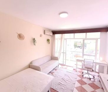 Calle Chaves Rey, Sevilla, Andalusia 41012 - Photo 6