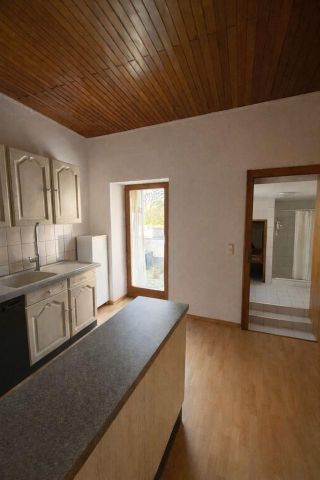 Große Wohnung im Zentrum von Saarlouis-Beaumarais zu vermieten - Photo 4