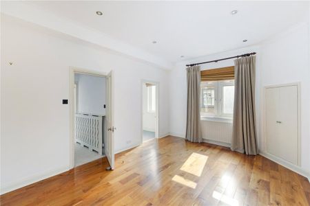 3 bedroom mews to rent - Photo 5