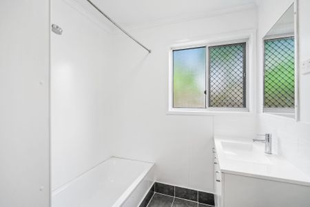 45 Frances Street, Mooroobool. - Photo 5