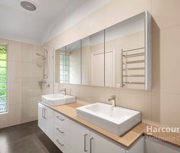 24a Avoca Street, South Yarra VIC 3141 - Townhouse For Rent | Domain - Photo 3