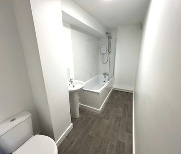 Flat to rent on - Photo 6