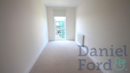 3 bedroom apartment to rent - Photo 2