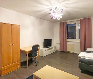 Apartment – fully furnished for use as a 3-person shared flat, 3 ro... - Foto 1