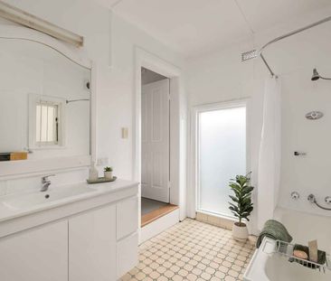 29 Elswick Street Petersham - Photo 3