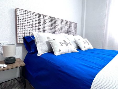 2 room luxury Flat for rent in Benalmádena, Andalusia - Photo 2