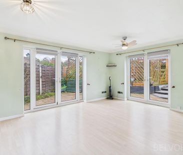 5 bedroom detached house to rent - Photo 1