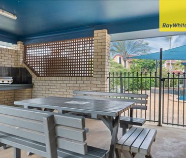 Brilliantly Located Townhouse with Solar - Photo 6