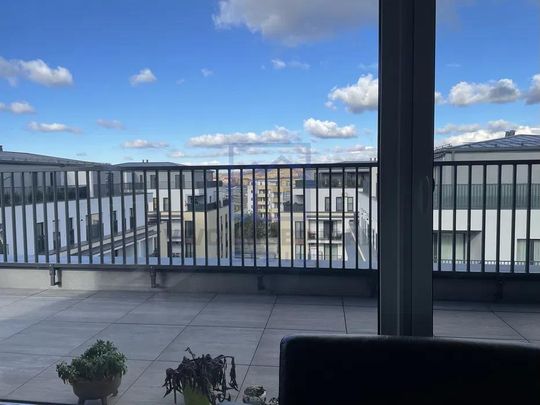 Penthouse de inchiriat in Sibiu - 3 camere, terasa de 52 mp, loc de parcare privat, zona Stefan cel Mare de inchiriat - Photo 1