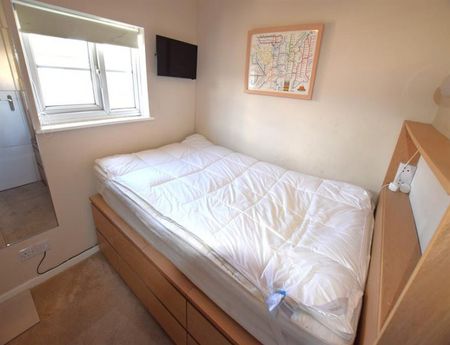 1 Bedroom Apartment Available Arranging tenancy - Photo 3