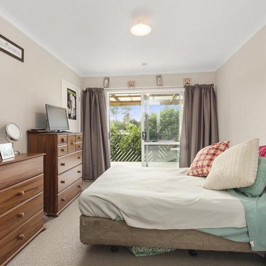 Tidy Two with a view - Photo 1