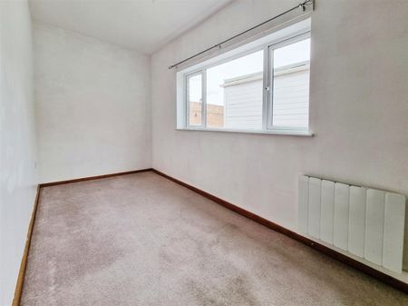 2 Bedroom Apartment to Rent in High Street, Rushden, NN10 - Photo 3