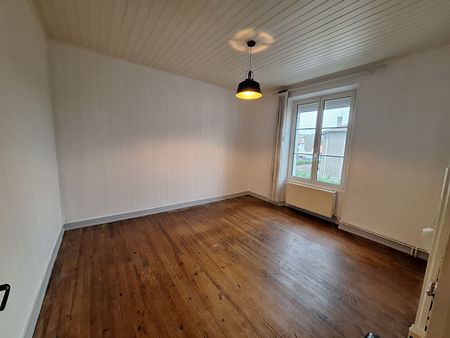 Location Maison 4 pièces 84m² - Photo 2
