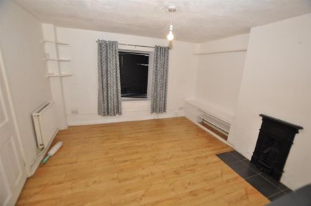 2 bedroom terraced house to rent - Photo 2