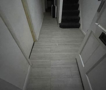 1 bedroom in a house share to rent - Photo 6