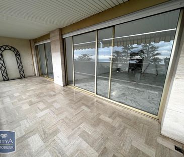 Location Appartement 3 pièces 86m² CANNES 06150 - Photo 3