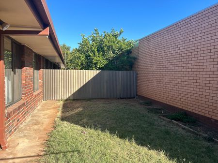 2/161-163 Pine Avenue, Mildura - Photo 2