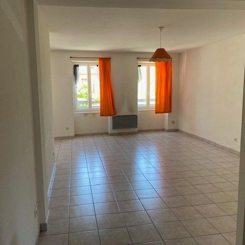 Location Appartement 2 pièces 47m² MONTREVEL EN BRESSE 01340 - Photo 1