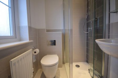 3 bedroom end of terrace house to rent - Photo 5