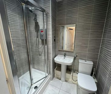 Flat to rent on - Photo 4