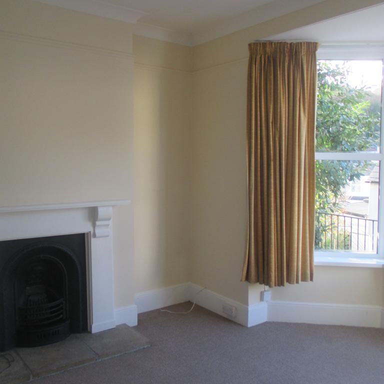 2 bedroom end of terrace house to rent - Photo 1