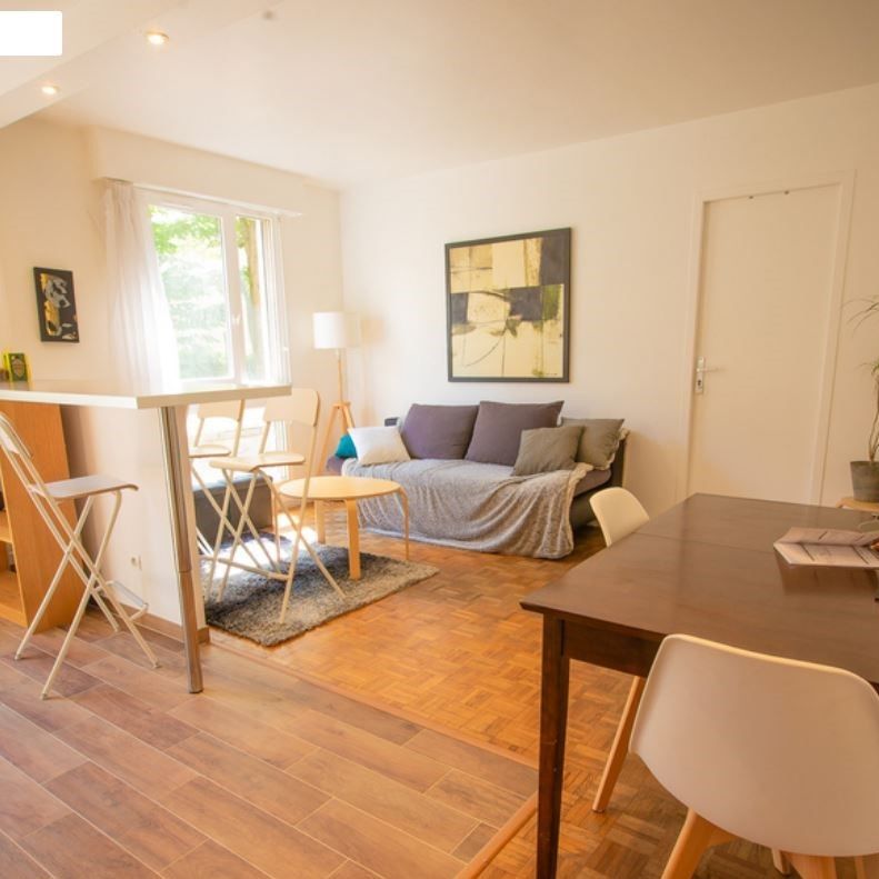 Location Appartement 5 pièces 91m² - Photo 1