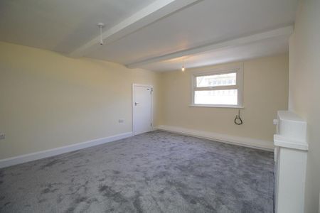 3 bedroom maisonette to rent - Photo 4