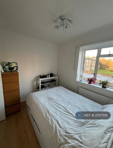 4 bedroom terraced house to rent - Photo 2