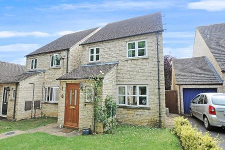3 bedroom detached house to rent - Photo 3