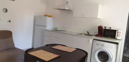 EXCLUSIVITÉ VEDENE - GRAND AVIGNON - APPARTEMENT/MAISON DE PLAIN PIED DE TYPE 2 Loyer 418€ pour PERSONNE SEULE OU ETUDIANT AVEC TERRASSE ET 1 PL DE PARKING - Photo 4