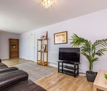 Hawton Crescent, Nottingham, NG8 - Photo 1