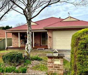 Warm & Welcoming - Photo 4