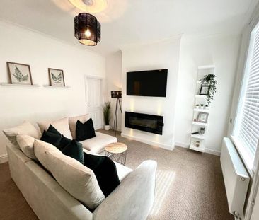 2 bedroom terraced house to rent - Photo 3