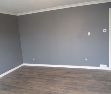 For Lease - 1331 Limberlost Road, London North, Ontario - Photo 3