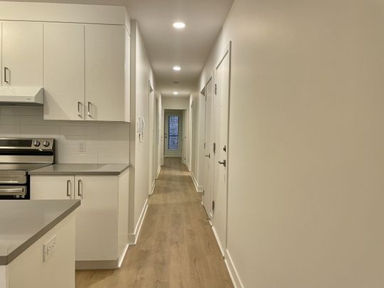 2086 Rue Harmony, #5 - Photo 1