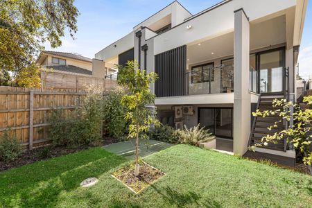 13A Jeffrey Street, Templestowe Lower VIC 3107 - Townhouse For Rent | Domain - Photo 4