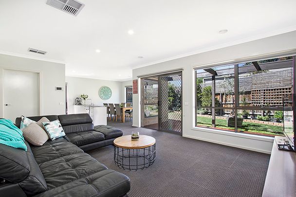 Stylish Two Bedroom Home - Photo 1