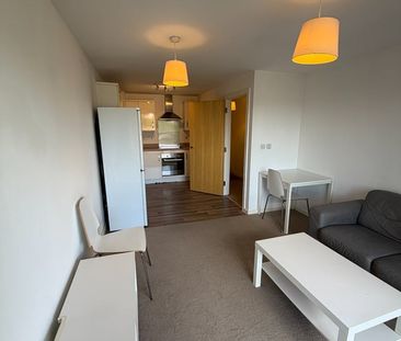 1 Bed Flat, Spinner House, M5 - Photo 1